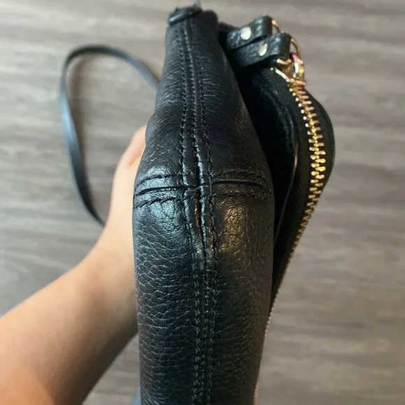 Kate Spade Crossbody - Picture 5 of 9